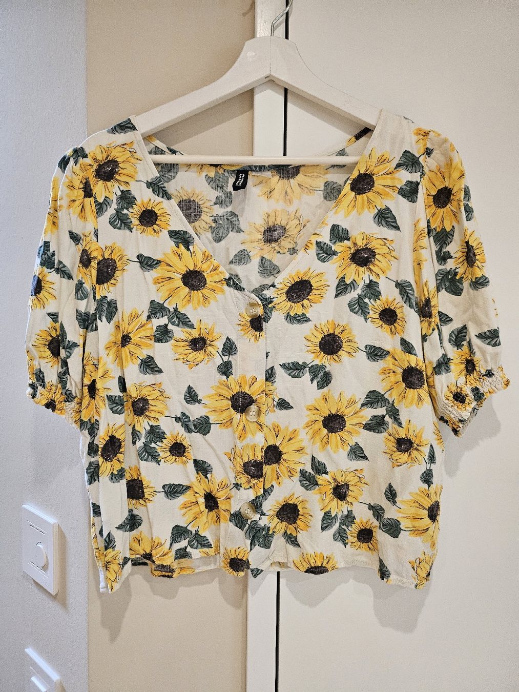 H&M Camicette: Bluse H&M divided Sonnenblumen gr.44 – Usato da Allschwil venduto da na.wi.90
