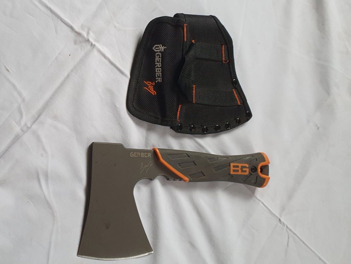 Gerber Tous les outils: Axt Gerber Bear mit Hülle – D'occasion à Läufelfingen par jac_vp95