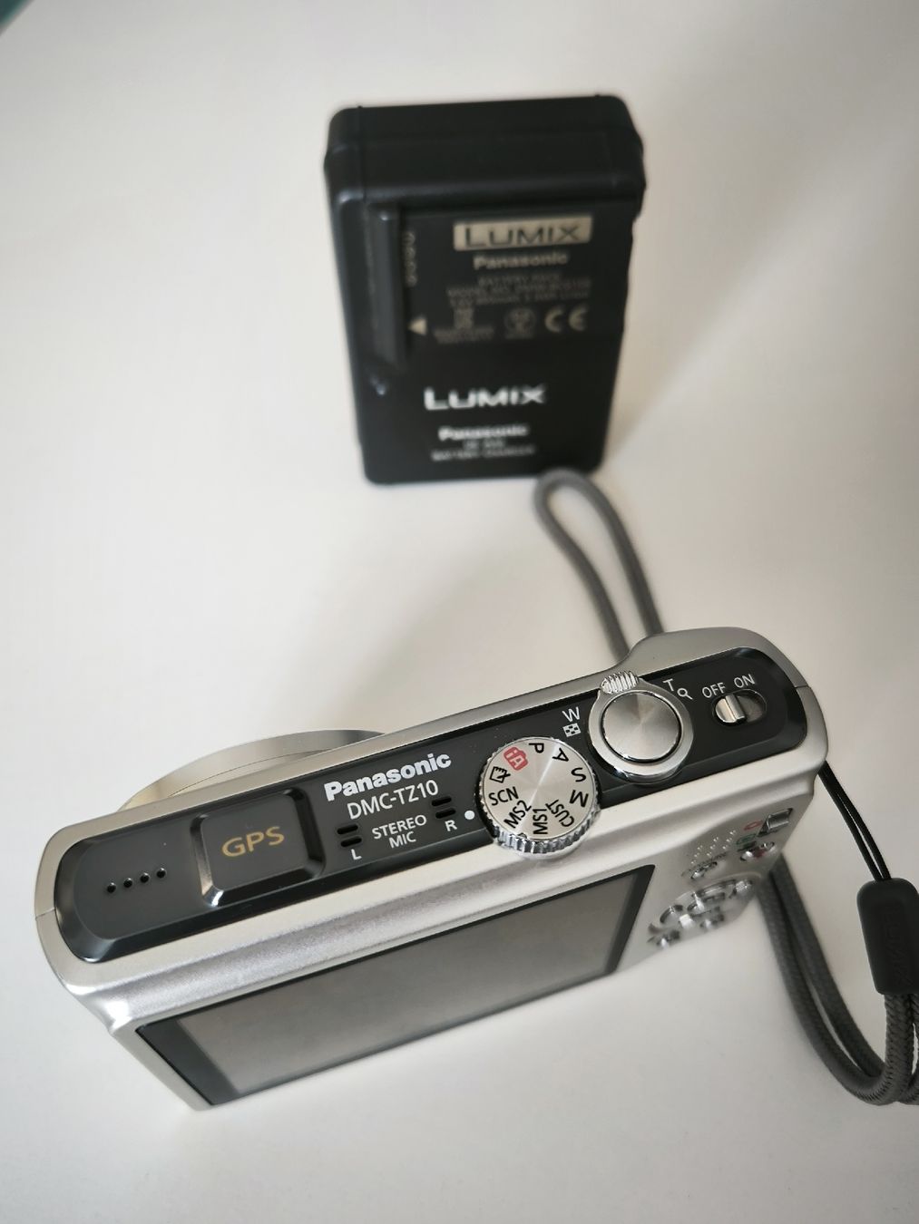Panasonic Fotocamera: Panasonic Lumix TZ10  – Usato da Riaz venduto da vanucaptures 2