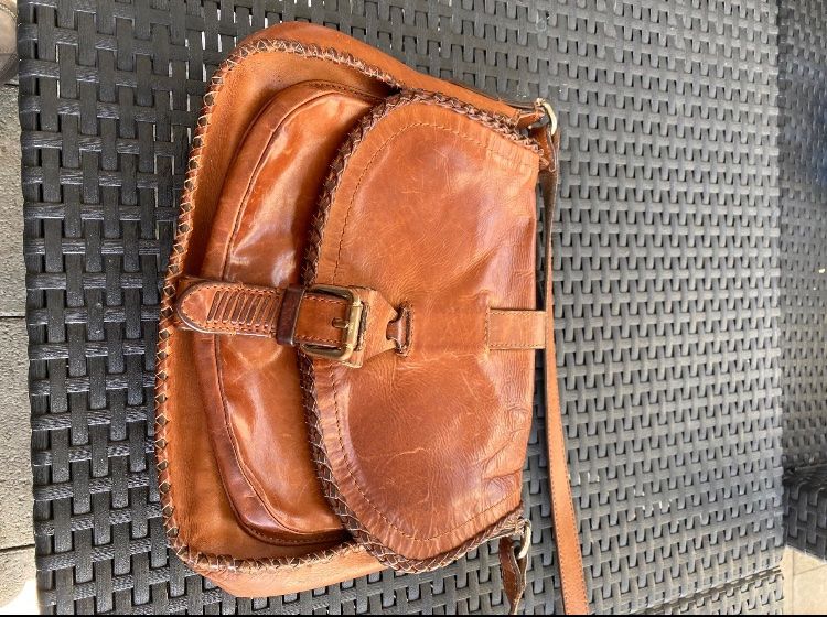 Massimo Dutti Borse da donna: Handtasche Massimo Dutti – Usato da Schlieren venduto da Flower5