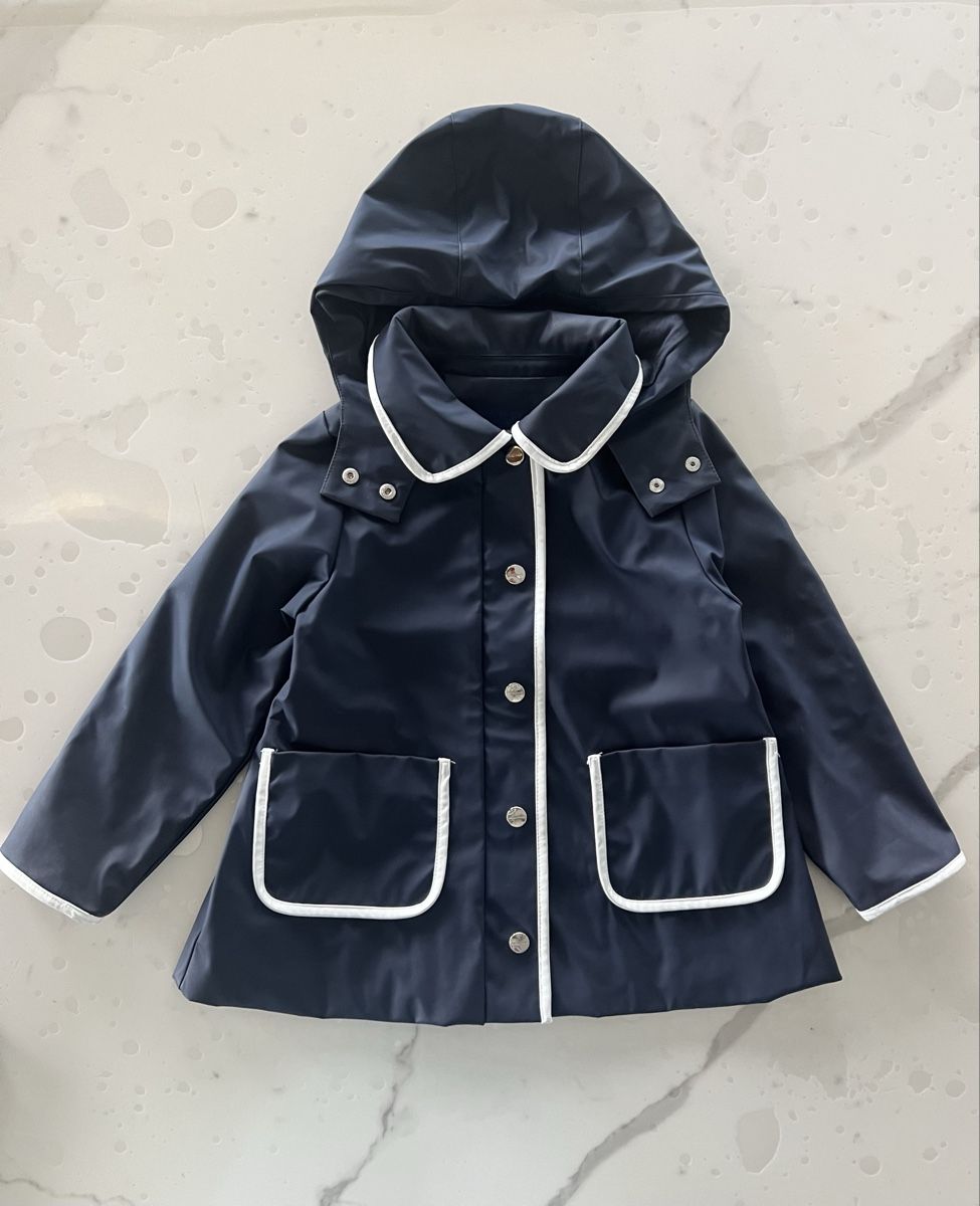 Jacadi Giacche & Cappotti: Ciré Imperméable Jacadi bleu marine, 5 ans, 116 – Usato da Zug venduto da ama_fgg6