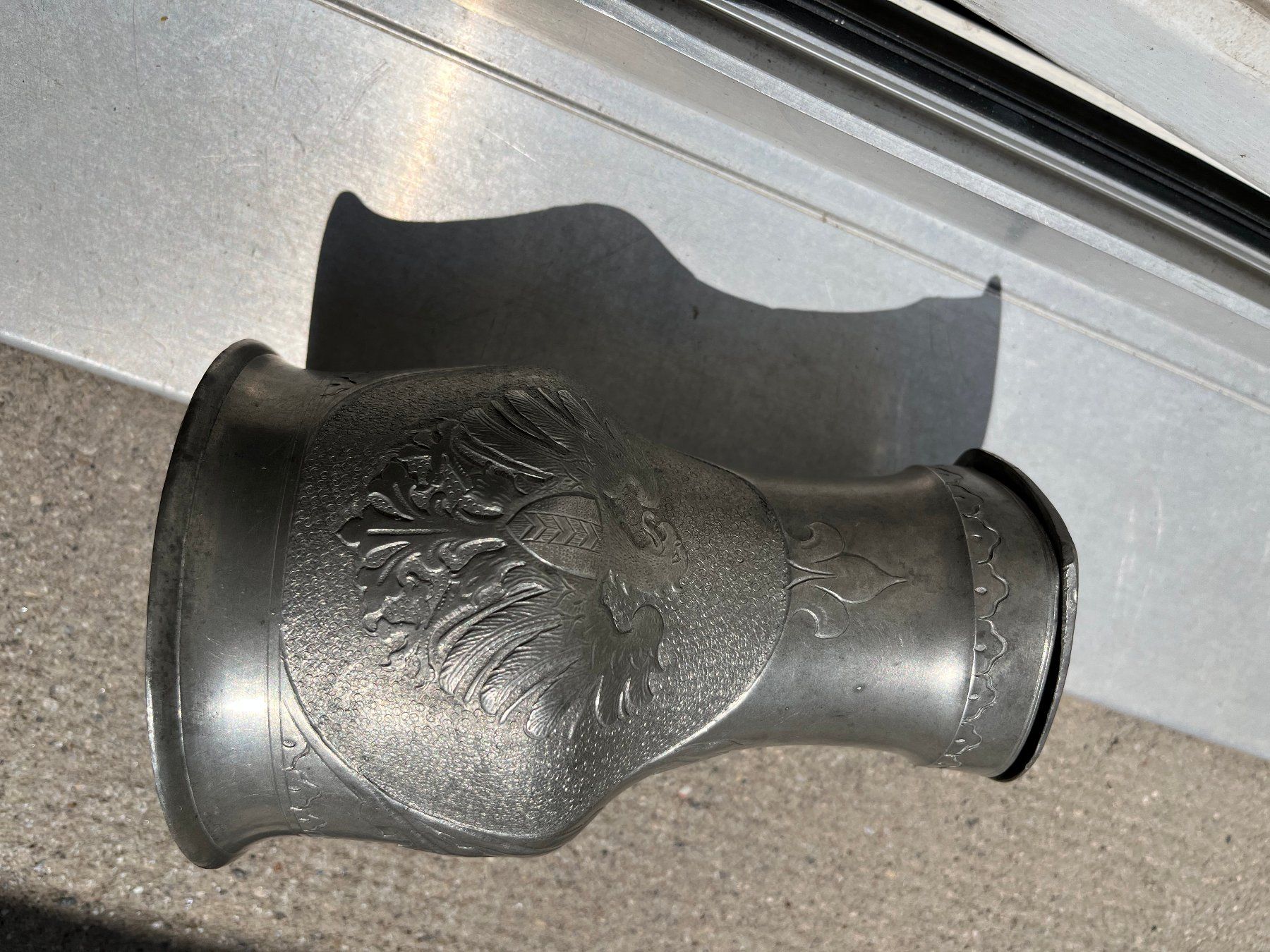Caraffe: Pichet en étain / Neuchâtel – Usato da Genève venduto da Donnet2 3