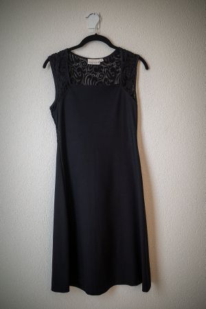 Schwarzes Kleid von Hennes, Größe 38, wenig getragen