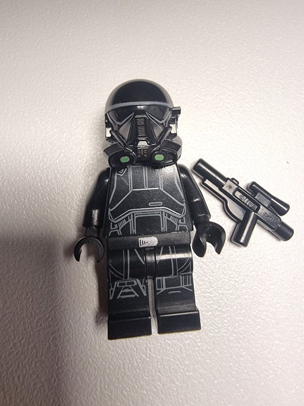 Statuette: LEGO Star Wars Imperial Death Trooper sw0807 Blaster – Usato da Bern venduto da Manuel.Berner