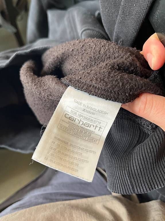 Pullover & Sweatshirts: Carhartt Pullover schwarz – Gebraucht aus Bad Ragaz von lea__d. 3
