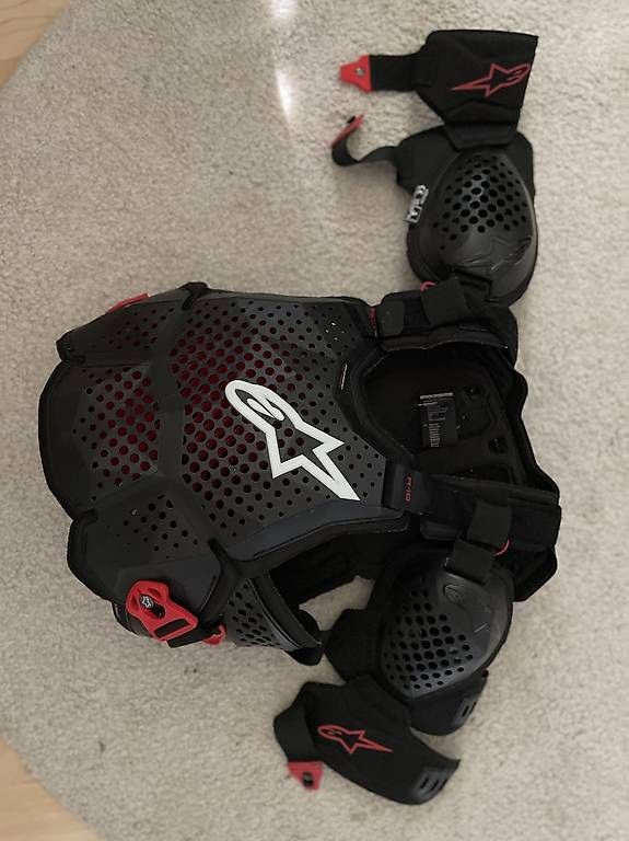 Alpinestars Protezioni & Imbottiture: Alpinestars Brust- und Rückenprotektor Gr S – Usato da Zürich venduto da bjoernha 2