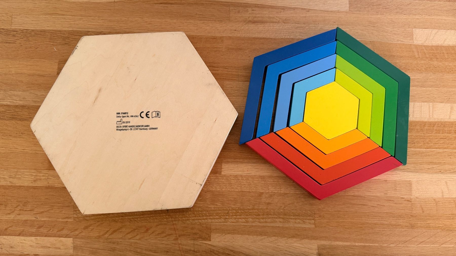 Puzzles: Puzzle - Hexagonal Steckpuzzle Holz Regenbogen Grimms – Gebraucht aus Winterthur von Secondhand-Family 3