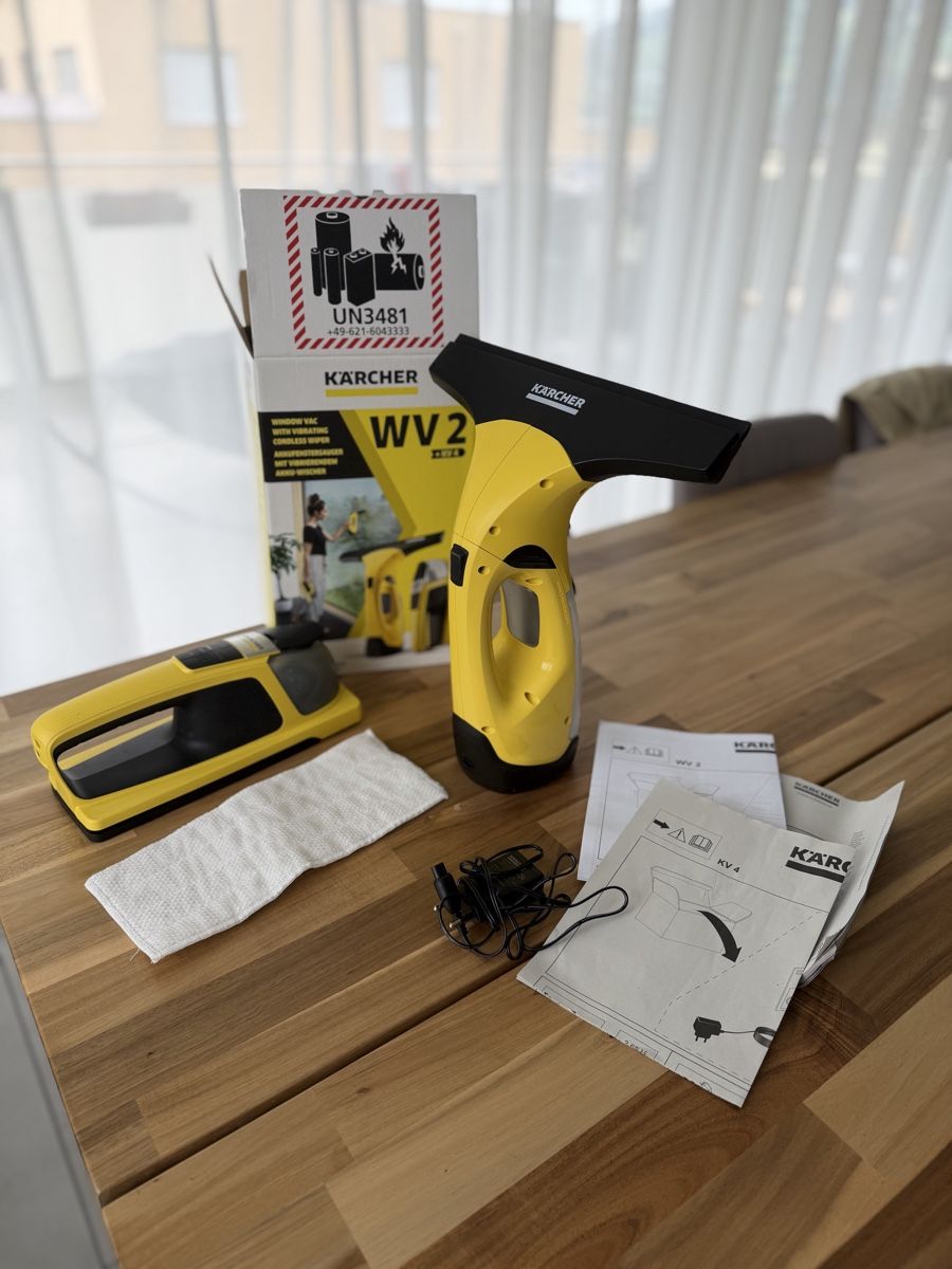 Kärcher Altro per la casa: Kärcher window cleaner WV 2 + K4 – Usato da Seewen SZ venduto da mads_around