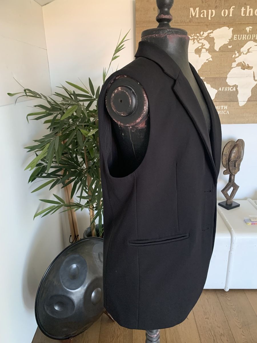 Gilets: Wunderschönes Gilet – Neuf (Voir description) à Lugnorre par SOM69 1