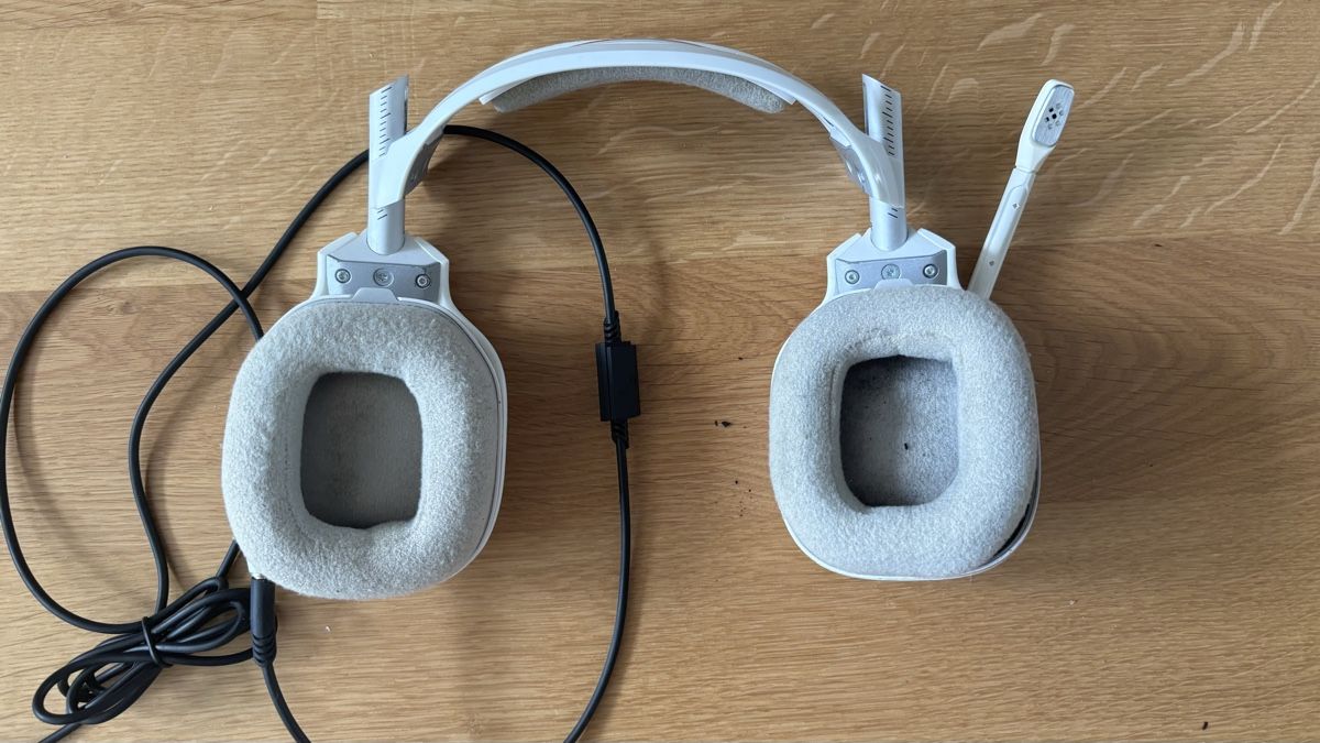 Astro Gaming Kopfhörer: Astro Gaming A40 Headset weiss – Defekt aus Bern von Nimaxha 2