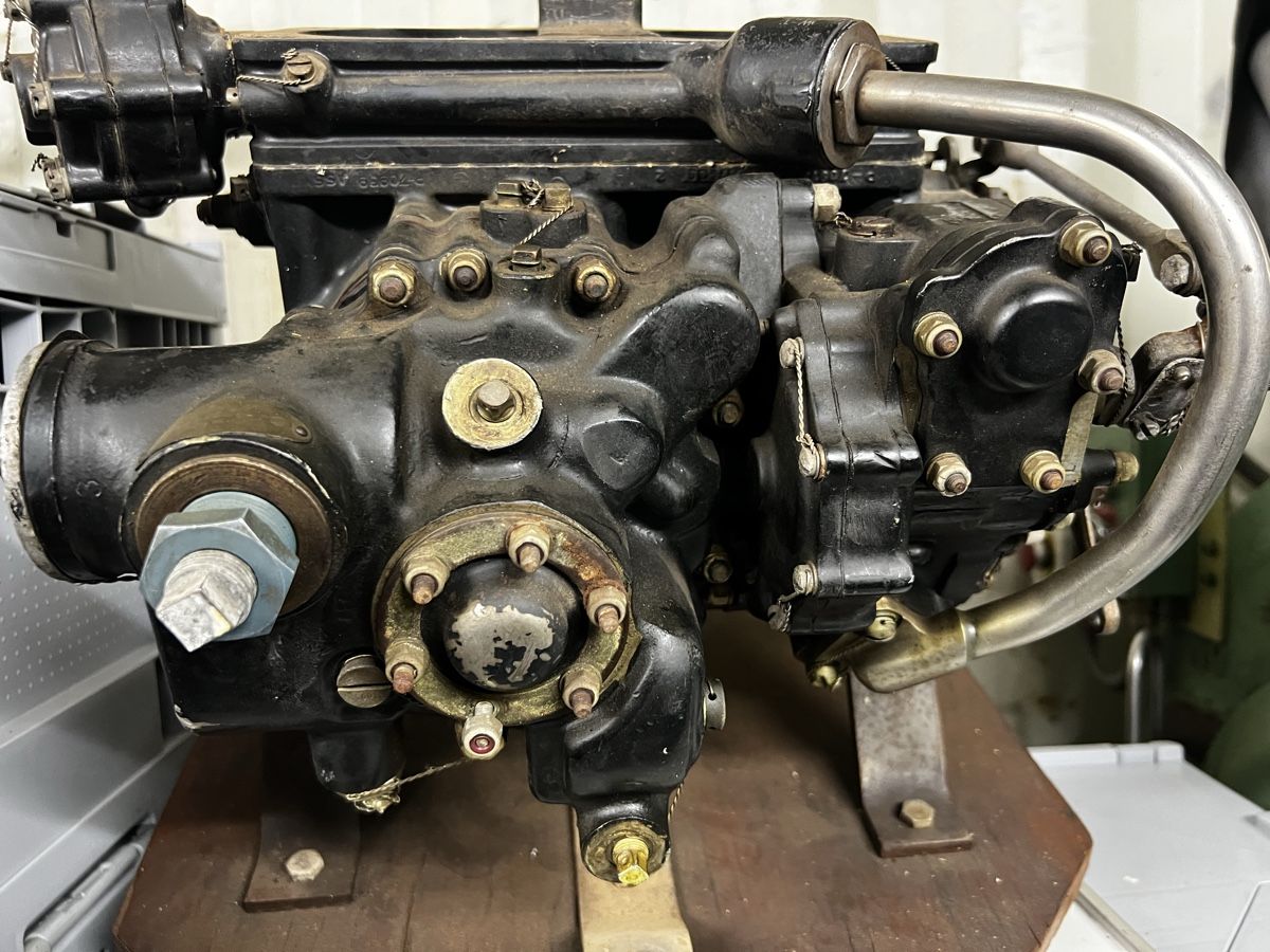 Accessori per altri veicoli: Flugzeug Vergaser Vintage – Usato da Wettingen venduto da Wespi4 4