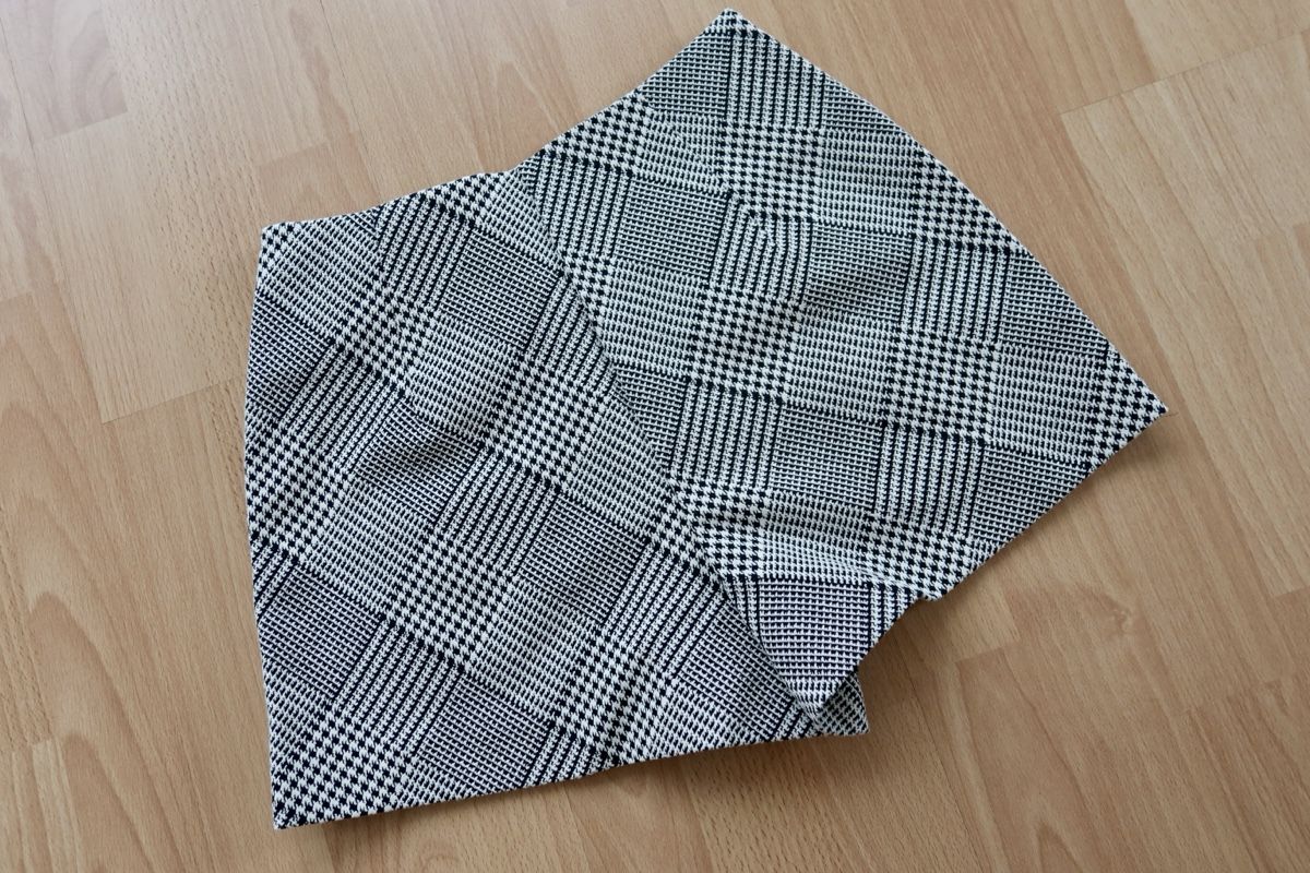 Zara Pantaloni: Shorts gemustert - ähnlich Hahnentrittmuster – Usato da Uster venduto da m_21 1