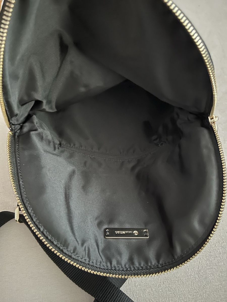 Lululemon Borse da donna: Sac à main Lululemon – Nuovo (secondo la descrizione) da St. Prex venduto da Nikolletta 5