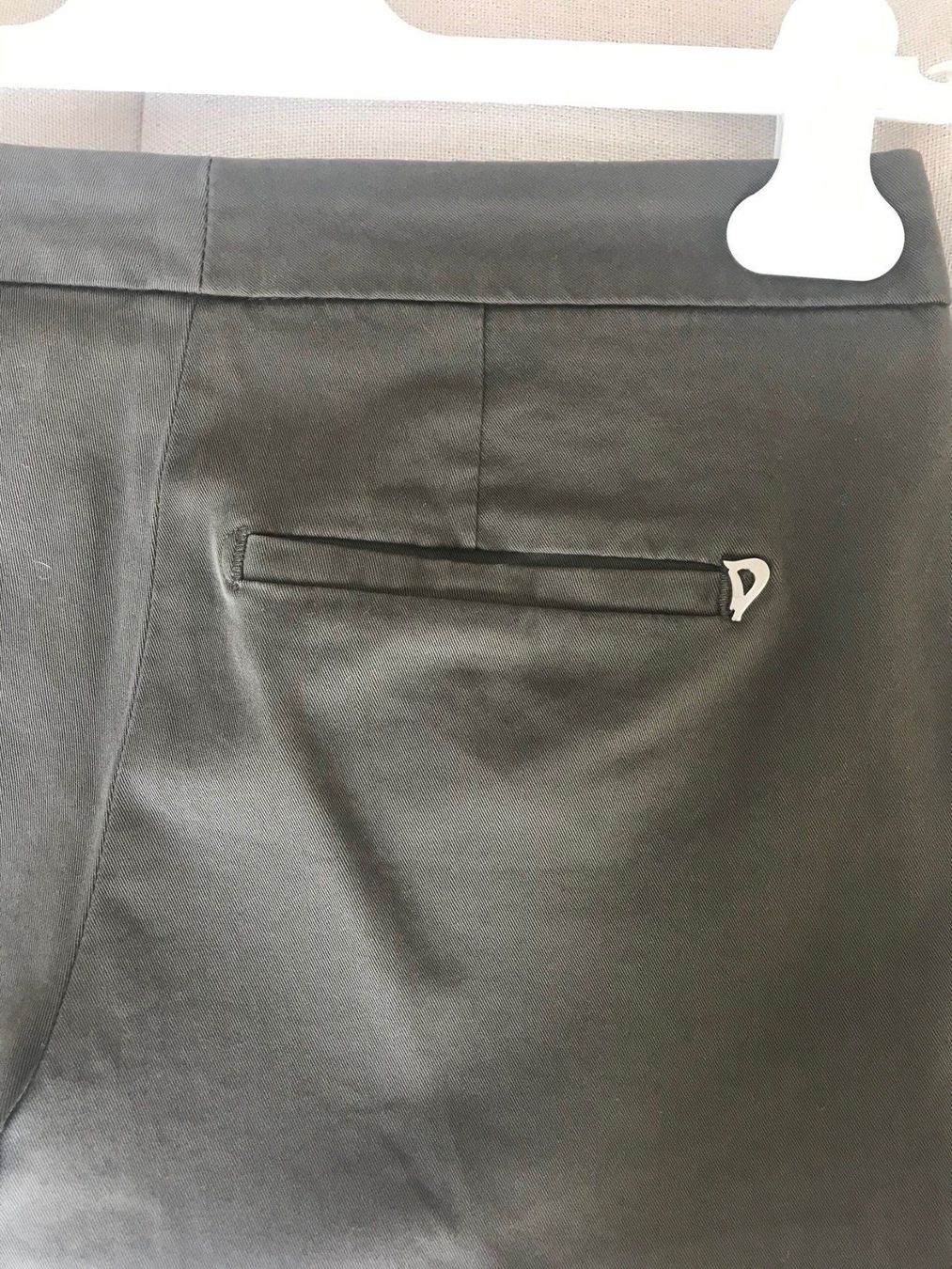 Dondup Pantaloni: Dondup Shorts, grün, GR. IT 40 – Usato da Kilchberg venduto da boudoir076 2
