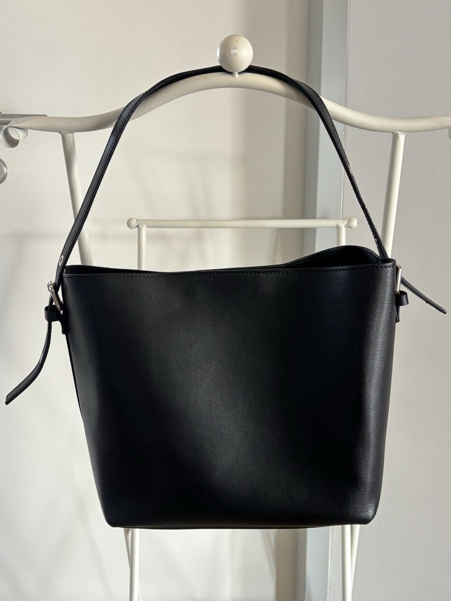 Borse da donna: Schwarze Schultertasche/ Shopper – Usato da Basel venduto da AnninaD97 8