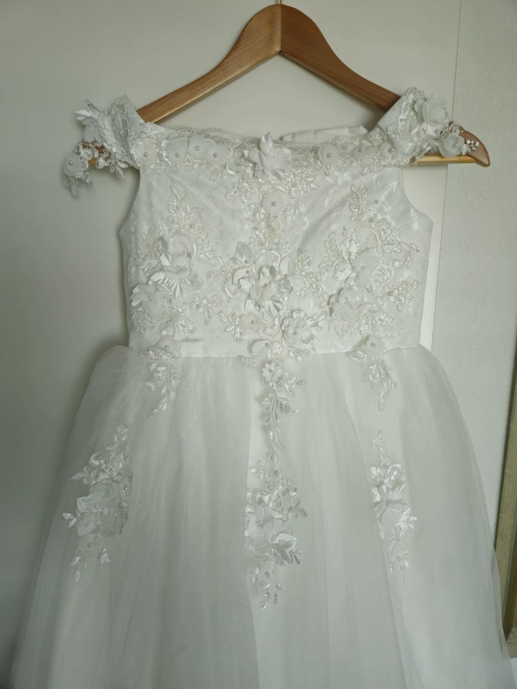 Vestiti & Gonne: Festkleid Mädchen 134 – Nuovo (secondo la descrizione) da Oftringen venduto da Oki81 1