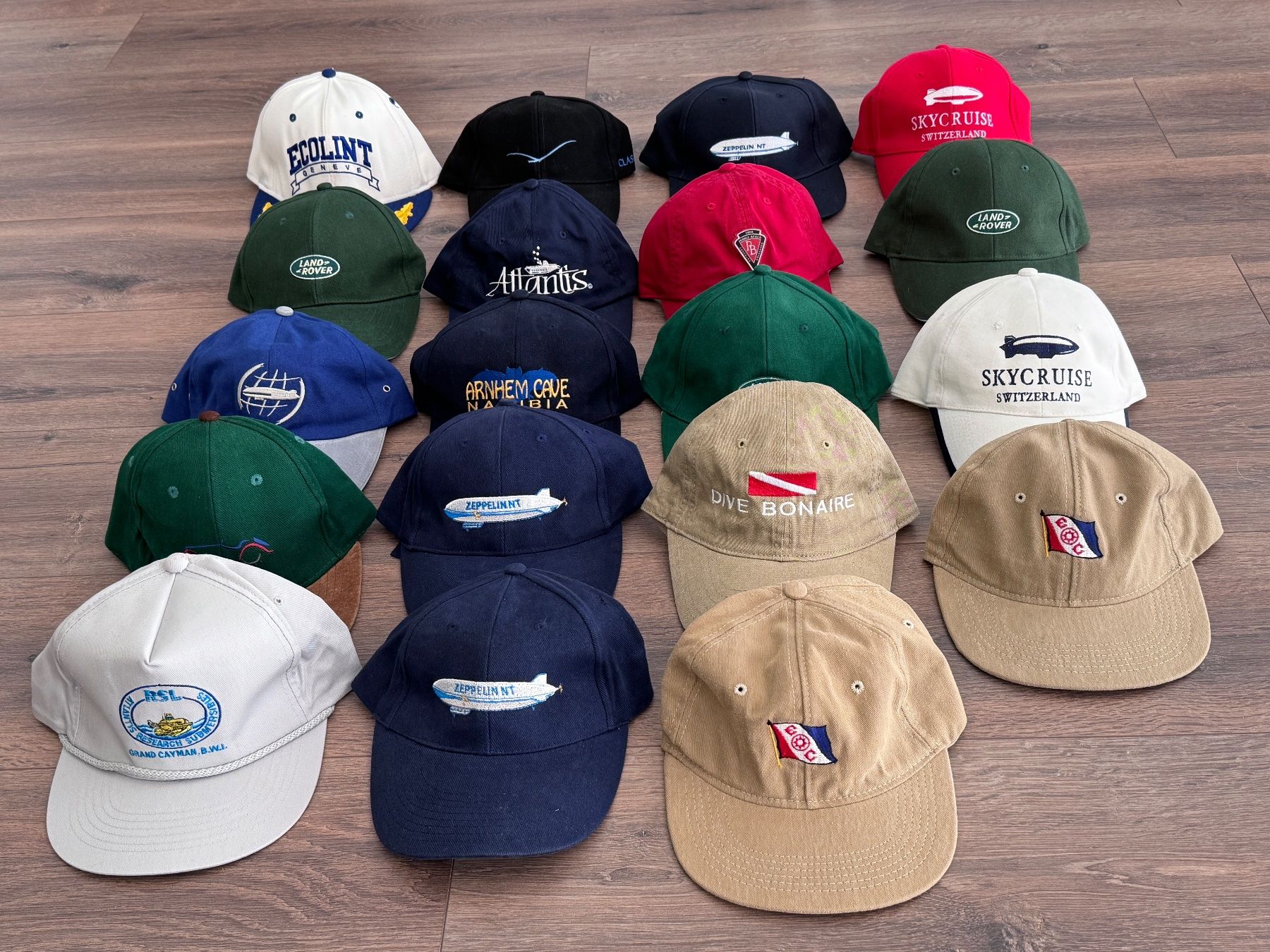 Hüte, Mützen & Caps: Lot de 19 caquettes pour homme (très bon état) – Gebraucht aus Genève von New-York12
