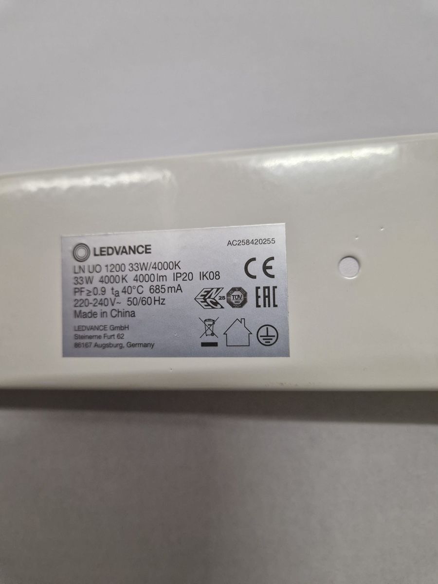 Lampadari & plafoniere: LEDVANCE LN UO 1200 LED Röhre neu!! – Nuovo (secondo la descrizione) da Bergdietikon venduto da fabioabarth 3