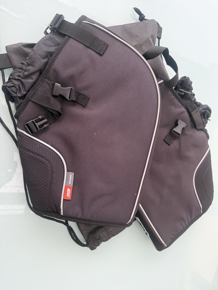 Accessori per altri veicoli: Givi Chauffe-mains TM418 – Usato da Chexbres venduto da rochecolombe