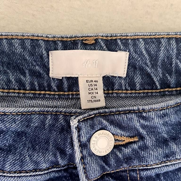 H&M Jeans: H&M Blue Jeans Gr. 46 – Gebraucht aus Berikon von nao_5qbr 1