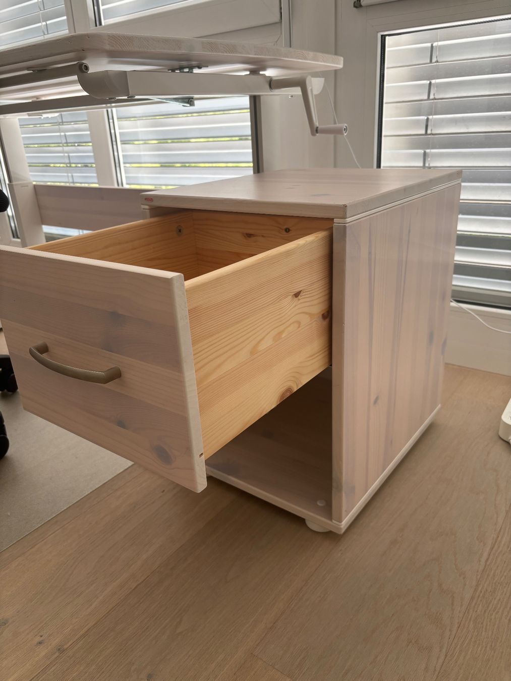 Schreibtische: Flexa Classic Schreibtisch weiss – Gebraucht aus Uetikon am See von Sam016 2