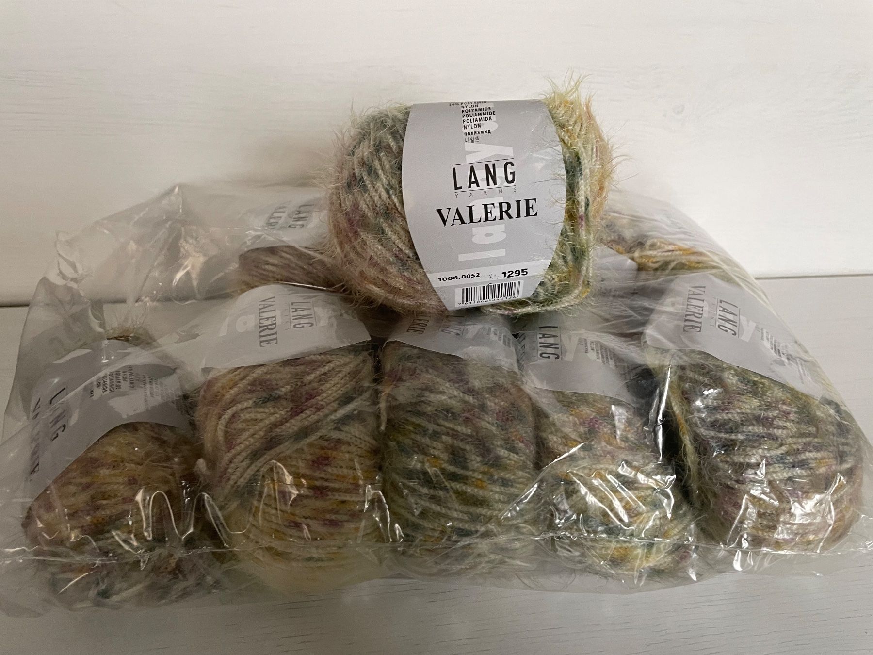 Wolle: 1 Knäuel Lang Valerie – Neu und originalverpackt aus Büsserach von bor_s88m