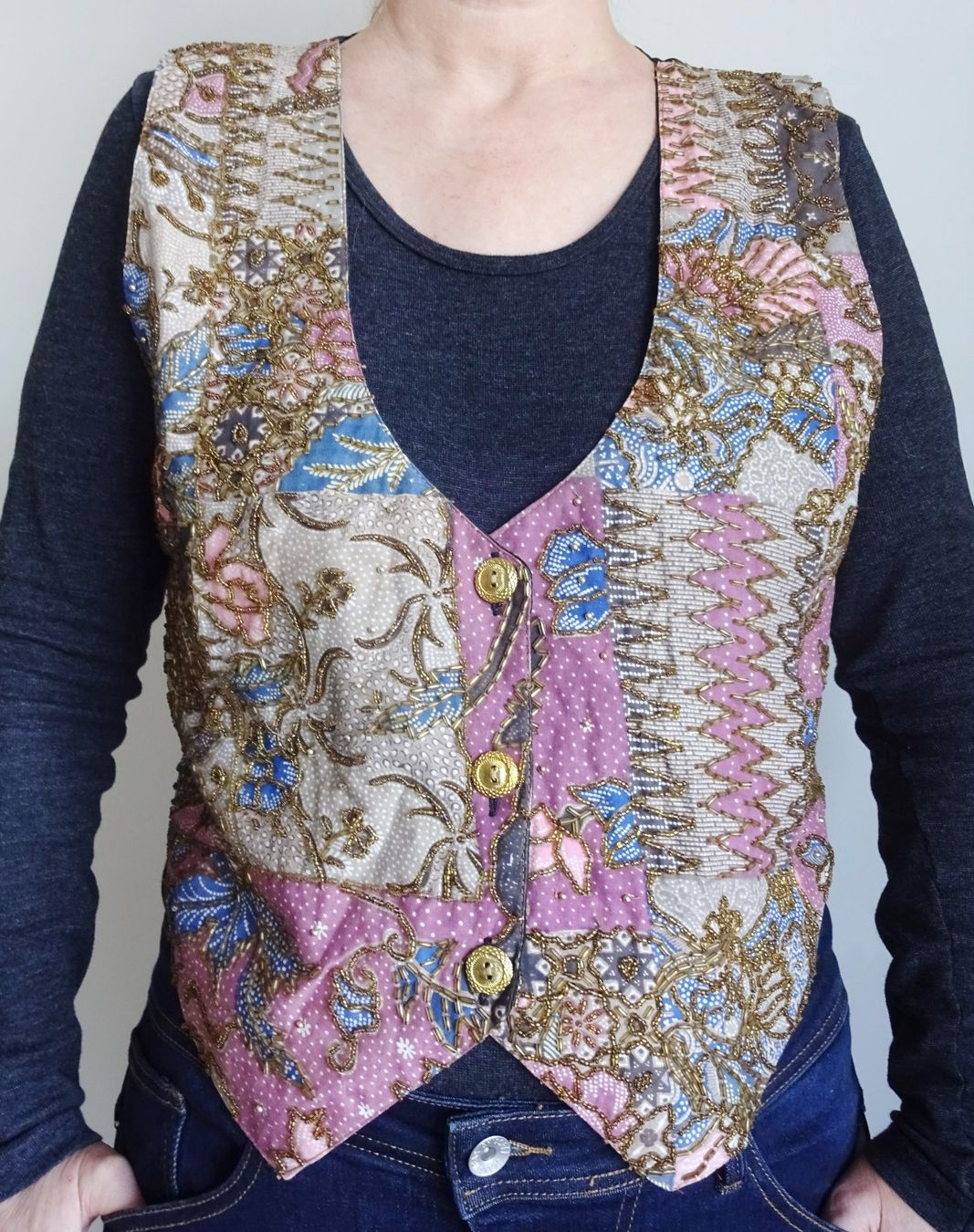 Gilet & Giacche senza maniche: 90er Vintage Perlenweste / Gilet – Usato da St.Gallen venduto da Paddington11 1