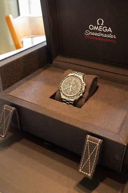 Orologi: Omega Speedmaster Professional Moonwatch – Usato da Luzern venduto da flo_hpm8
