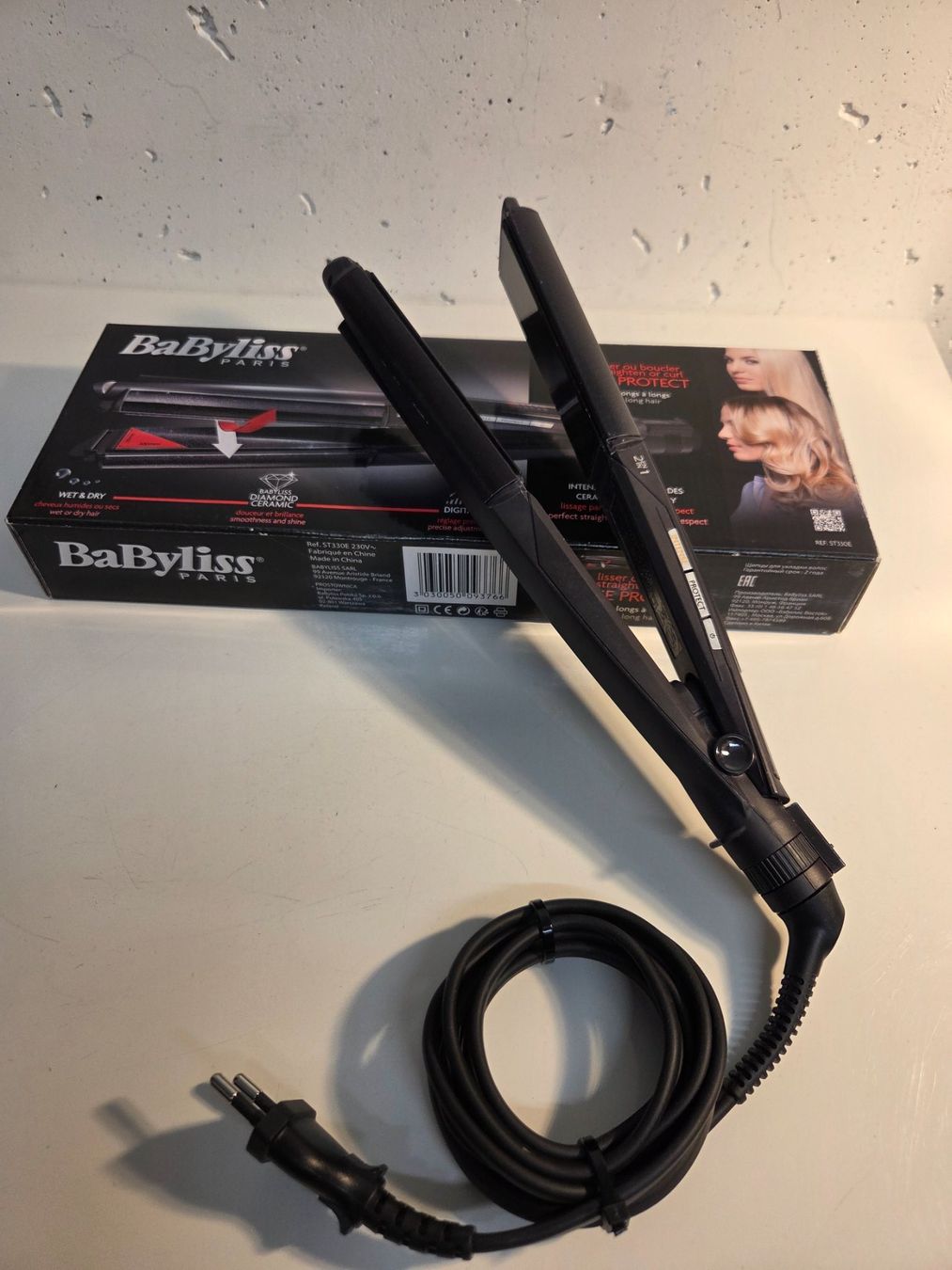 BaByliss Lockenstäbe & Haarglätter: BaByliss Paris Glätteisen Intense Protect – Gebraucht aus Chur von Einszweidreiviermein