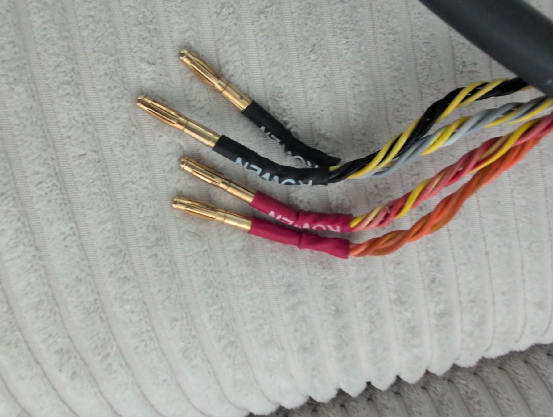 Rowen Cavi: Rowen Absolute Lautsprecher - Kabel 2m & 3.5m – Usato da Adligenswil venduto da Mr_niceguy