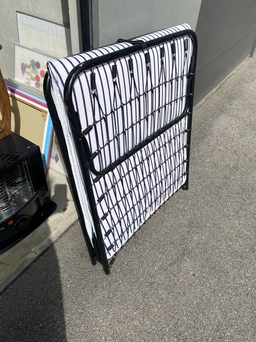 Letti: Lit pliant d’appoint pour les invités ! – Usato da Lausanne venduto da Csamadhi