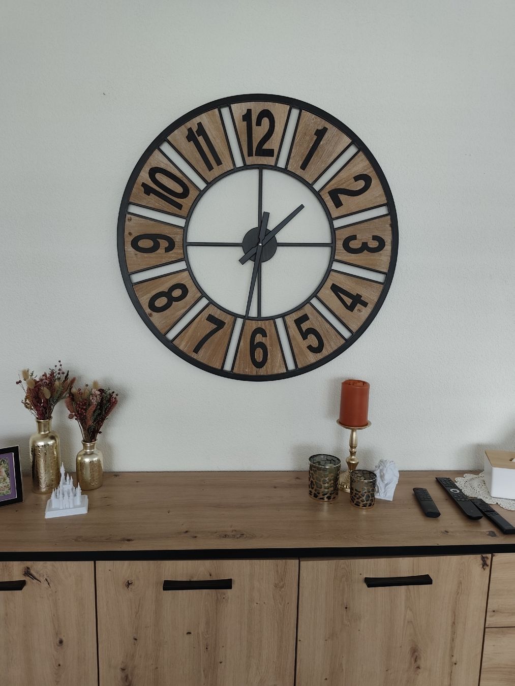 Toutes les décorations: Wanduhr gross – D'occasion à Uffikon par JaAr89