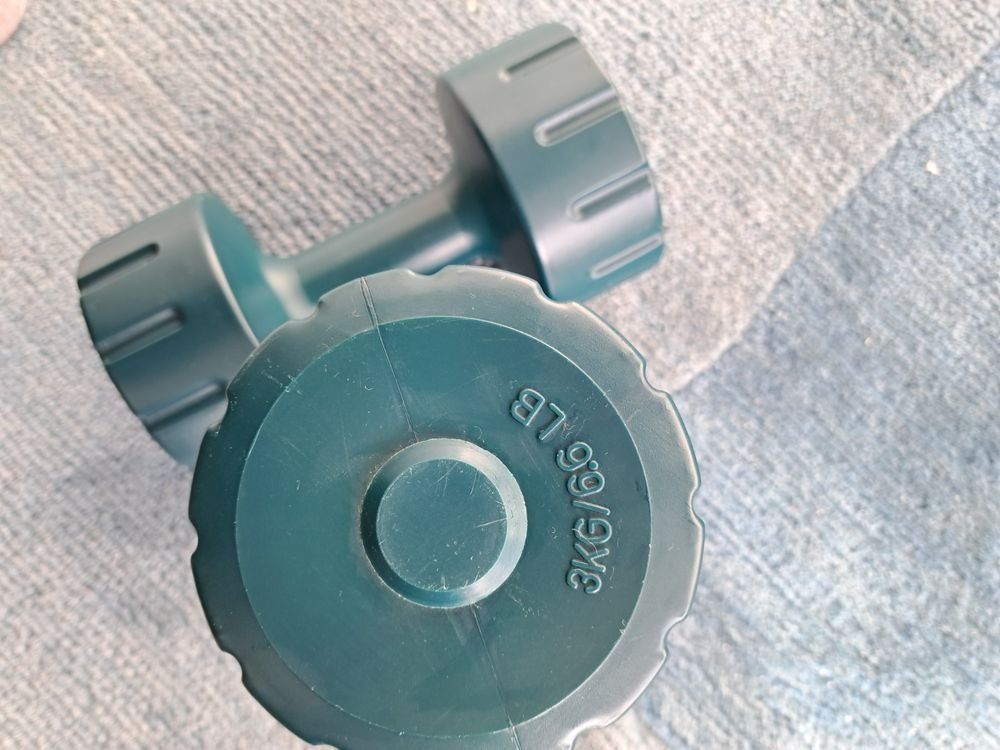 Manubri & Pesi: 2 Hanteln 3kg – Usato da Stallikon venduto da ulv_k7jj