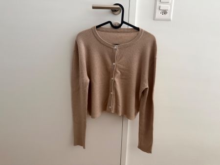 Cardigan Beige Rundhalsausschnitt Geknöpft Gute Qualität