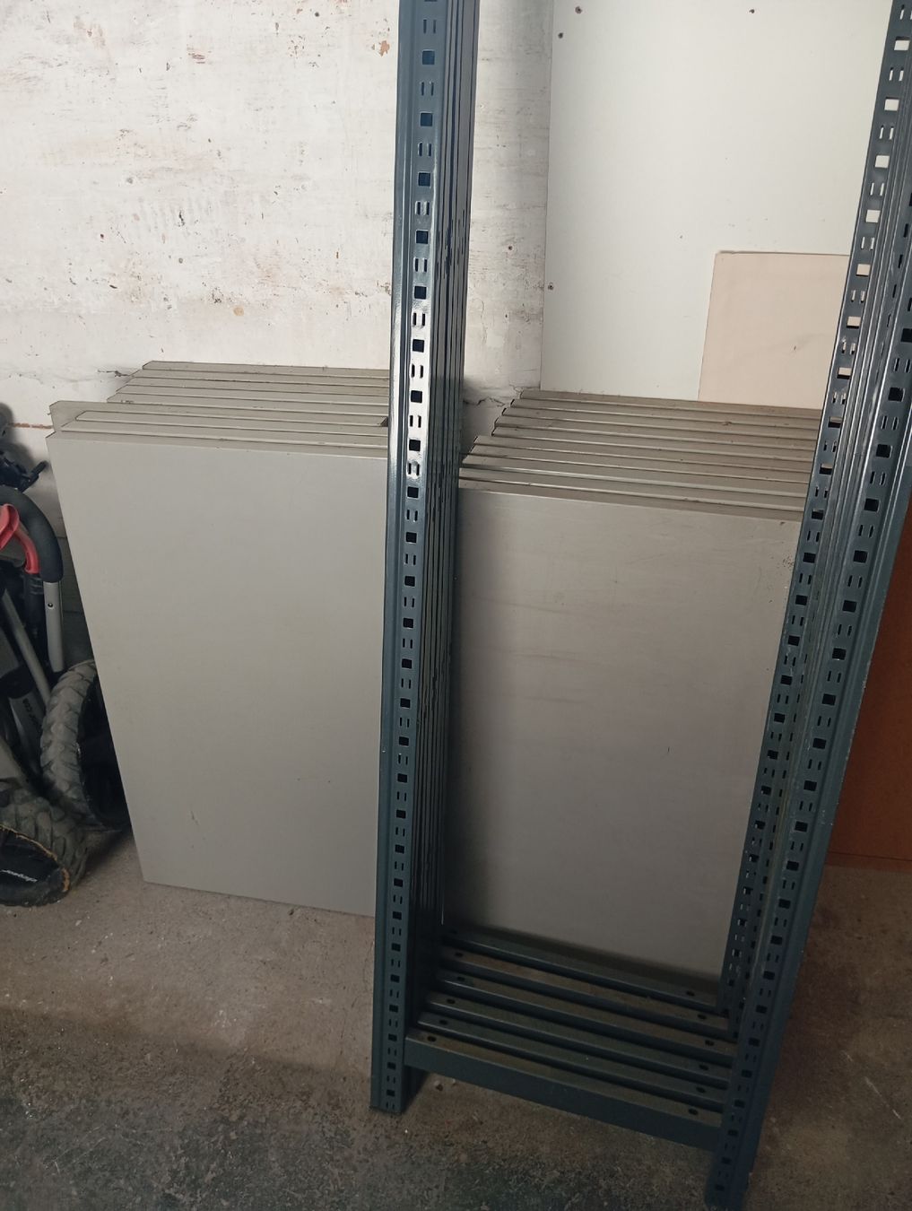 Scaffali: Regalgestell Metall grau 200cm gebraucht  – Usato da Pfyn venduto da Pat753 1