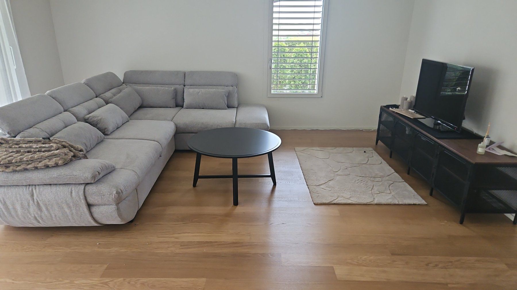 Conforama Sofas: Neuwertige Sofa zu verkaufen – Gebraucht aus Abtwil AG von cos_r8vk 1