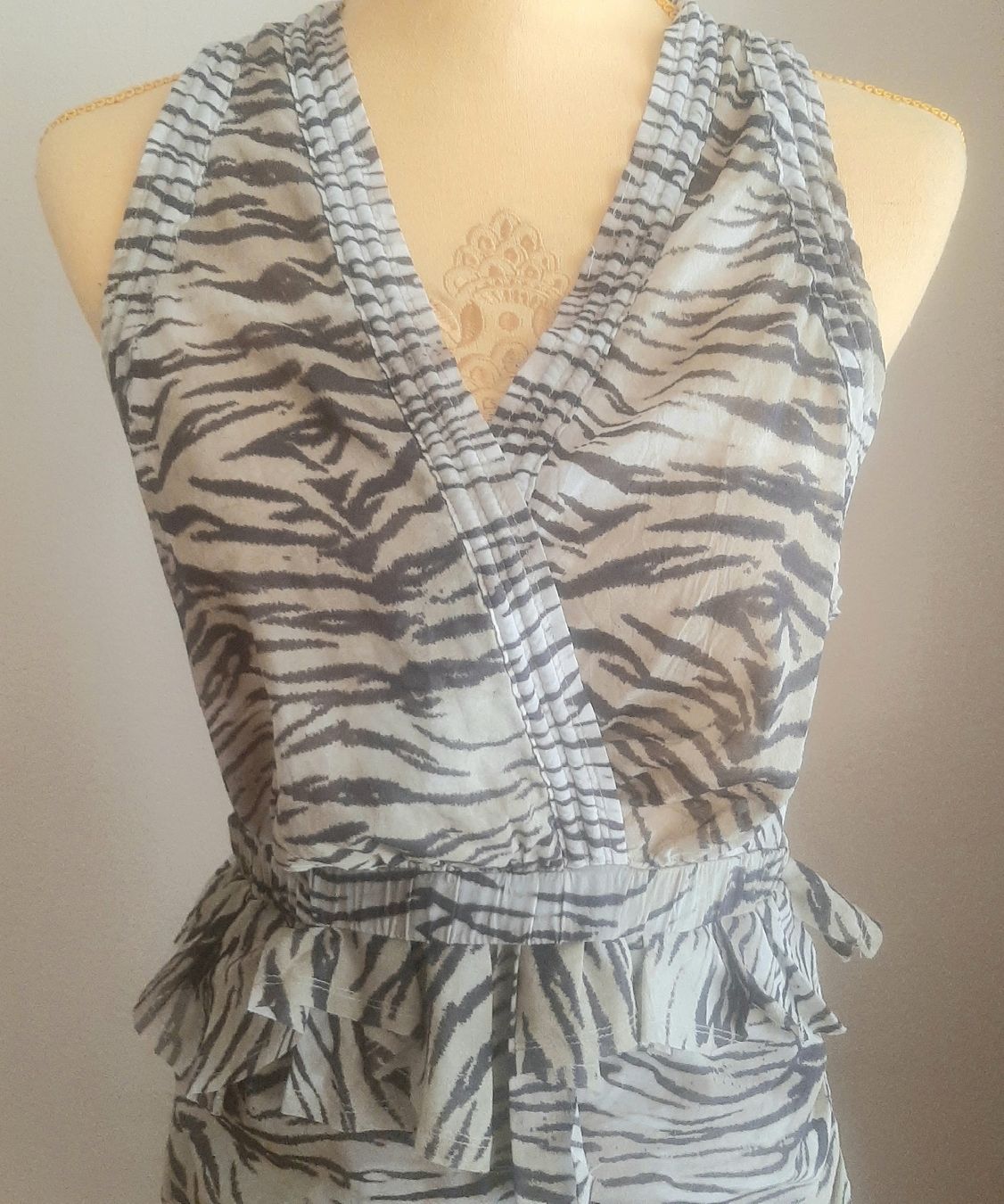 Iro Vestiti: Robe IRO en soie – Usato da Chêne-Bourg venduto da chsandra34 5