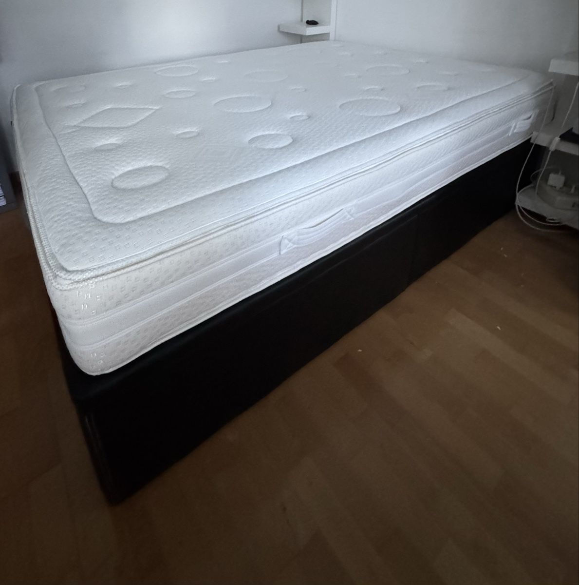 Letti: Boxspringbett 140x200 mit Bettkasten Stauraum – Nuovo (secondo la descrizione) da Adliswil venduto da sc2_72dm