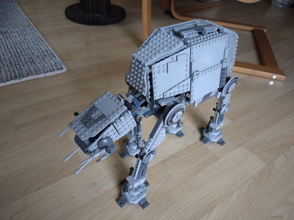 Lego 10178 Motorized walking AT-AT (Gebraucht) in Hausen am Albis für ...