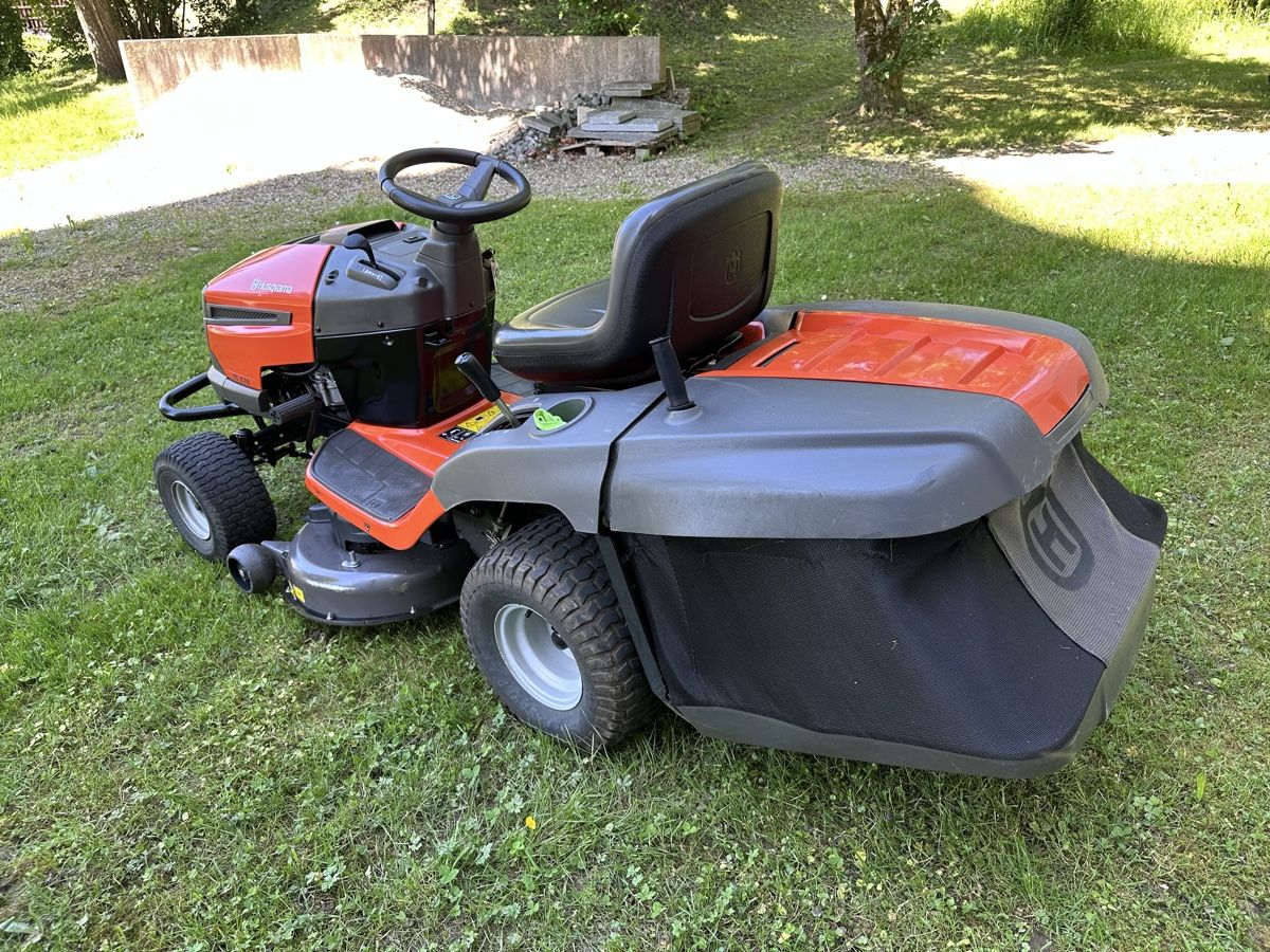 Husqvarna Tagliaerba: Rasentraktor Husqvarna TC 238  – Usato da Grossdietwil venduto da kawasaki-kfx 3