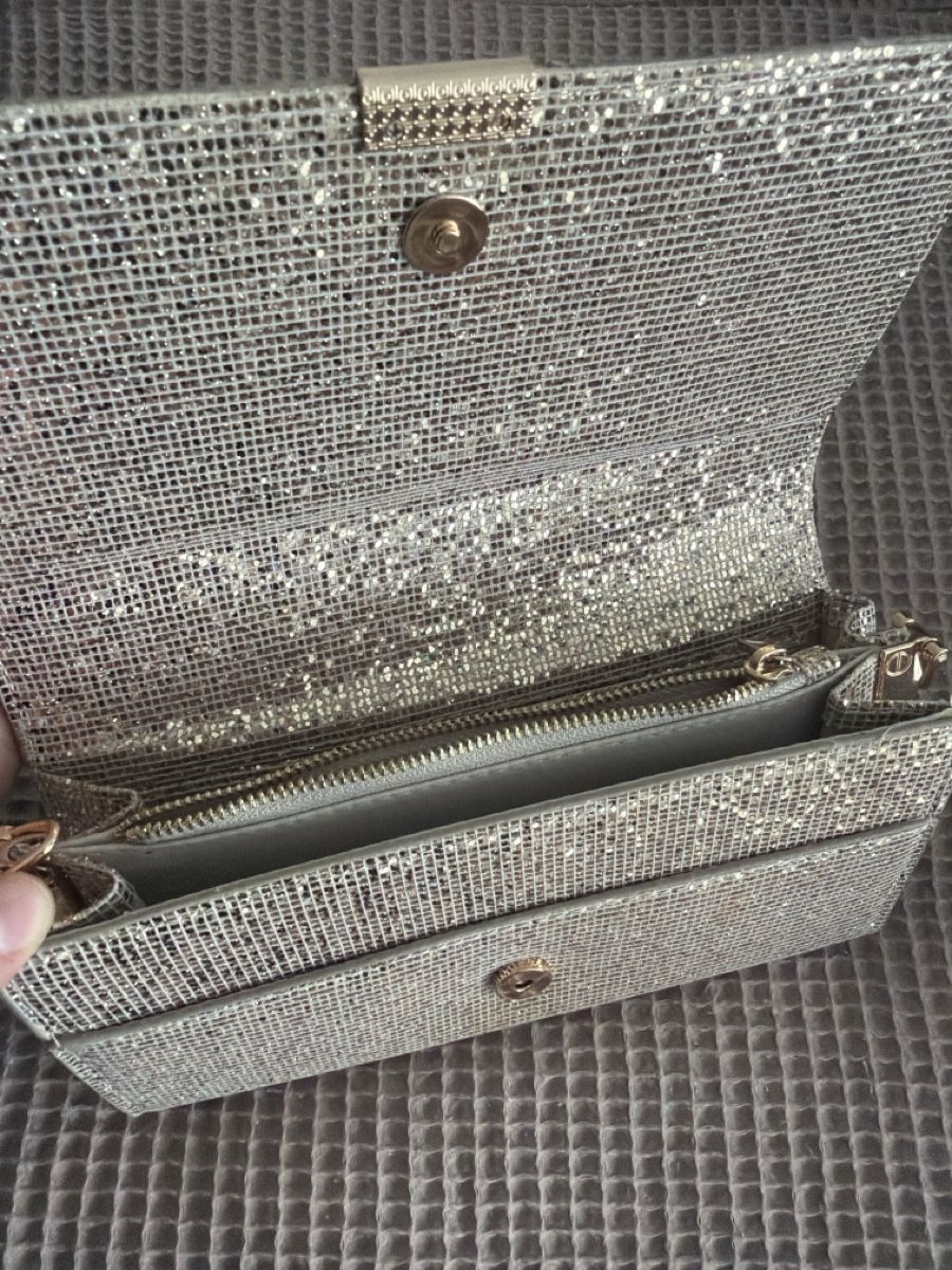 Borse da donna: Glitzer Clutch – Nuovo (secondo la descrizione) da Niederwangen BE venduto da fur_p6fq 1