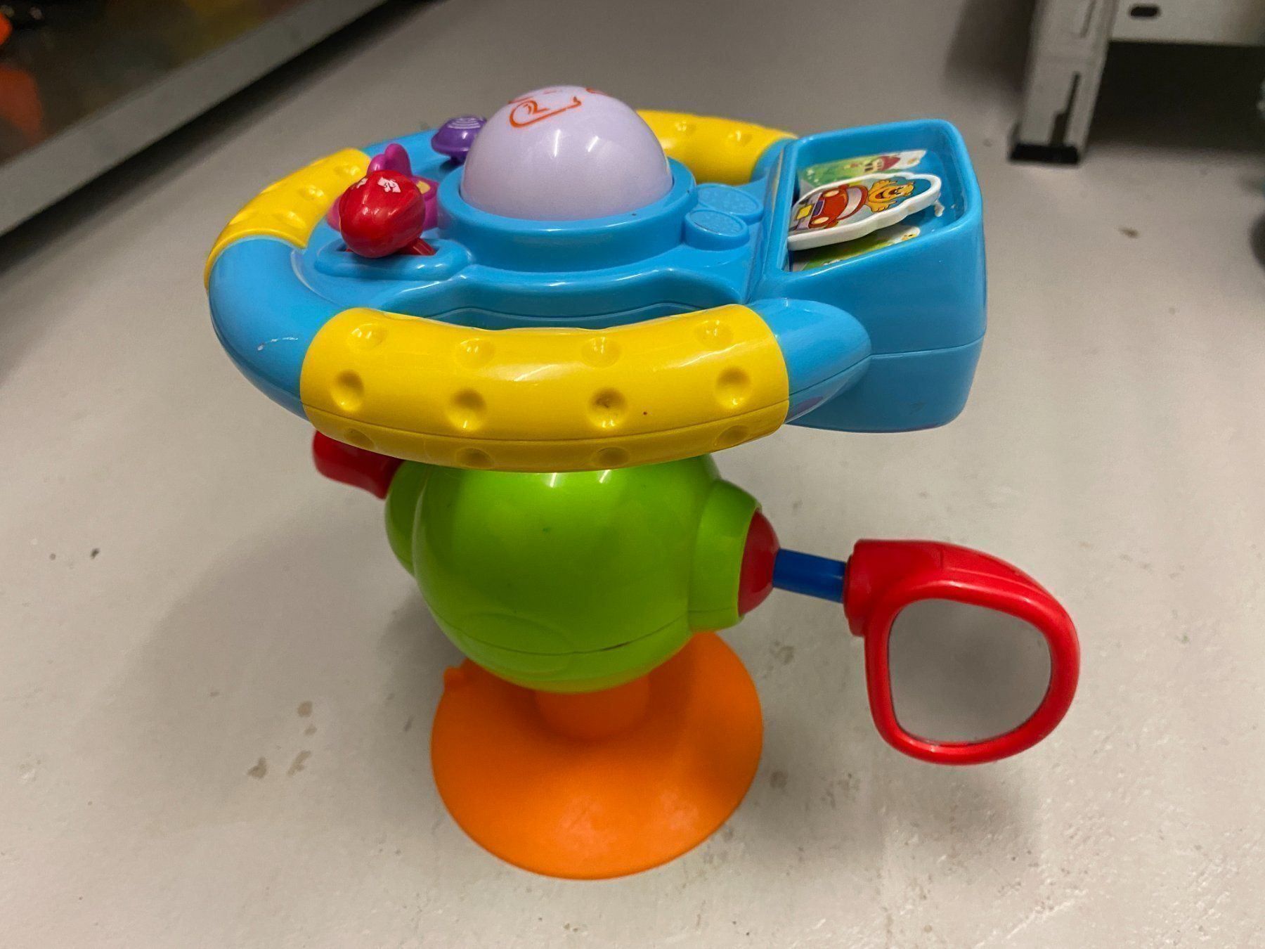 Spielzeuge: [set]Zug mit Ton+Musik und Ton Lenkrad – Gebraucht aus Duebendorf von Alexandertreyer 6