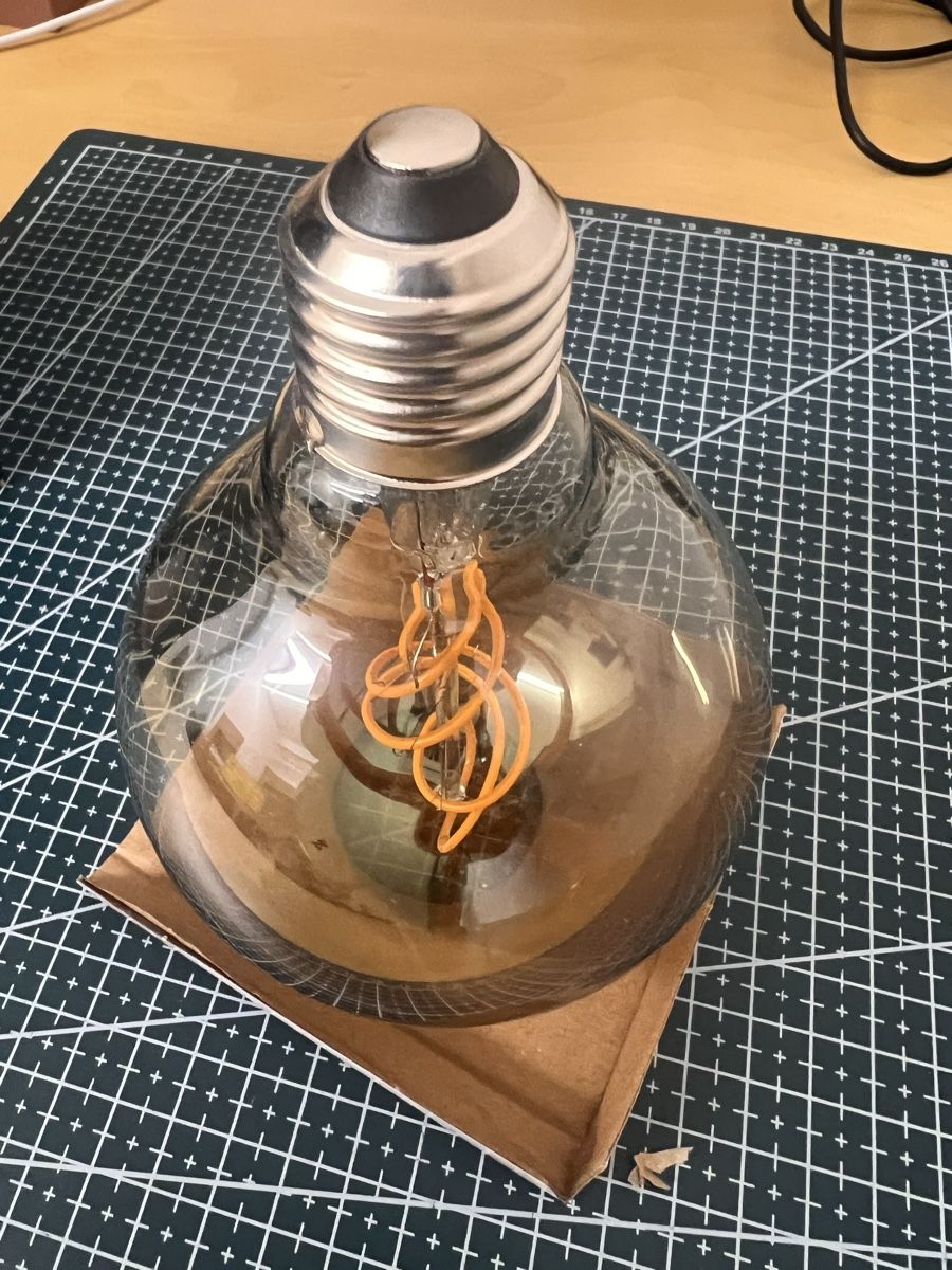 Lampade: Crown LED Glühbirne  – Nuovo (secondo la descrizione) da Oberentfelden venduto da Bari91
