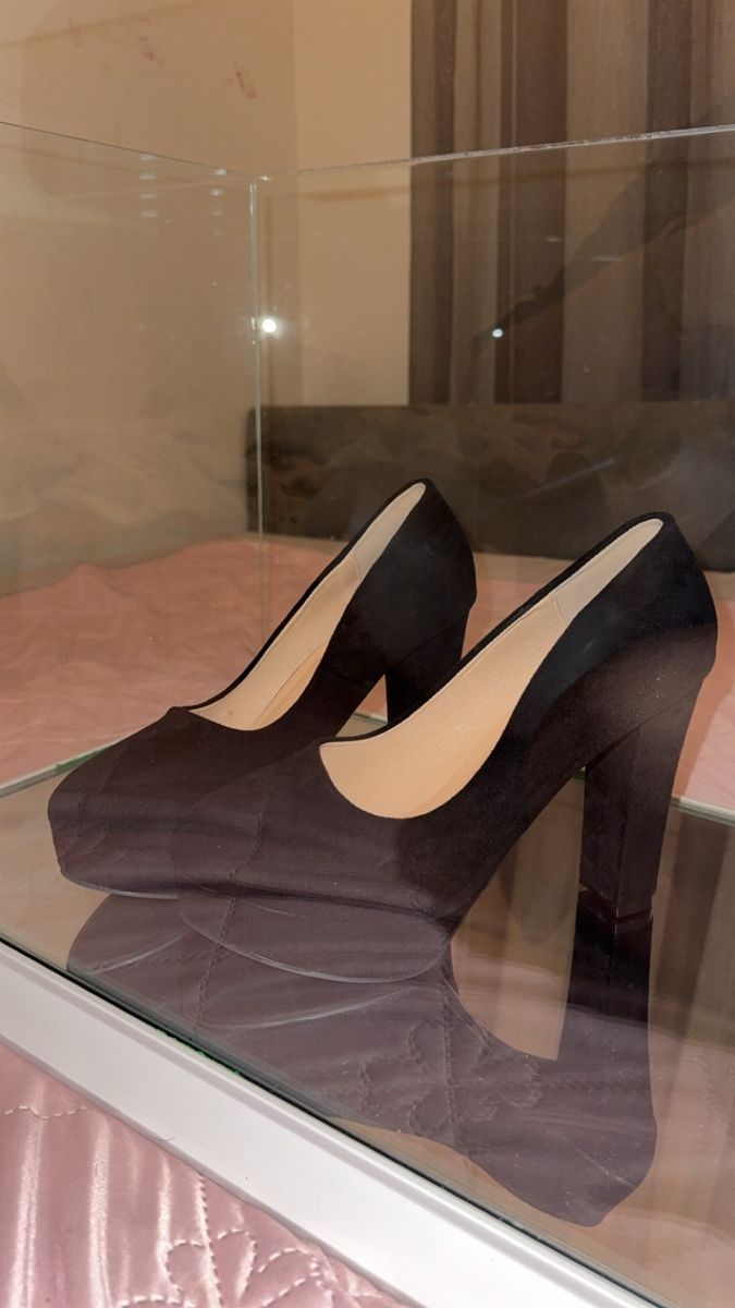 Chaussures femmes: Damenschuhe Pumps schwarz – Neuf avec emballage d'origine à Buchs AG par era_5wsj 3