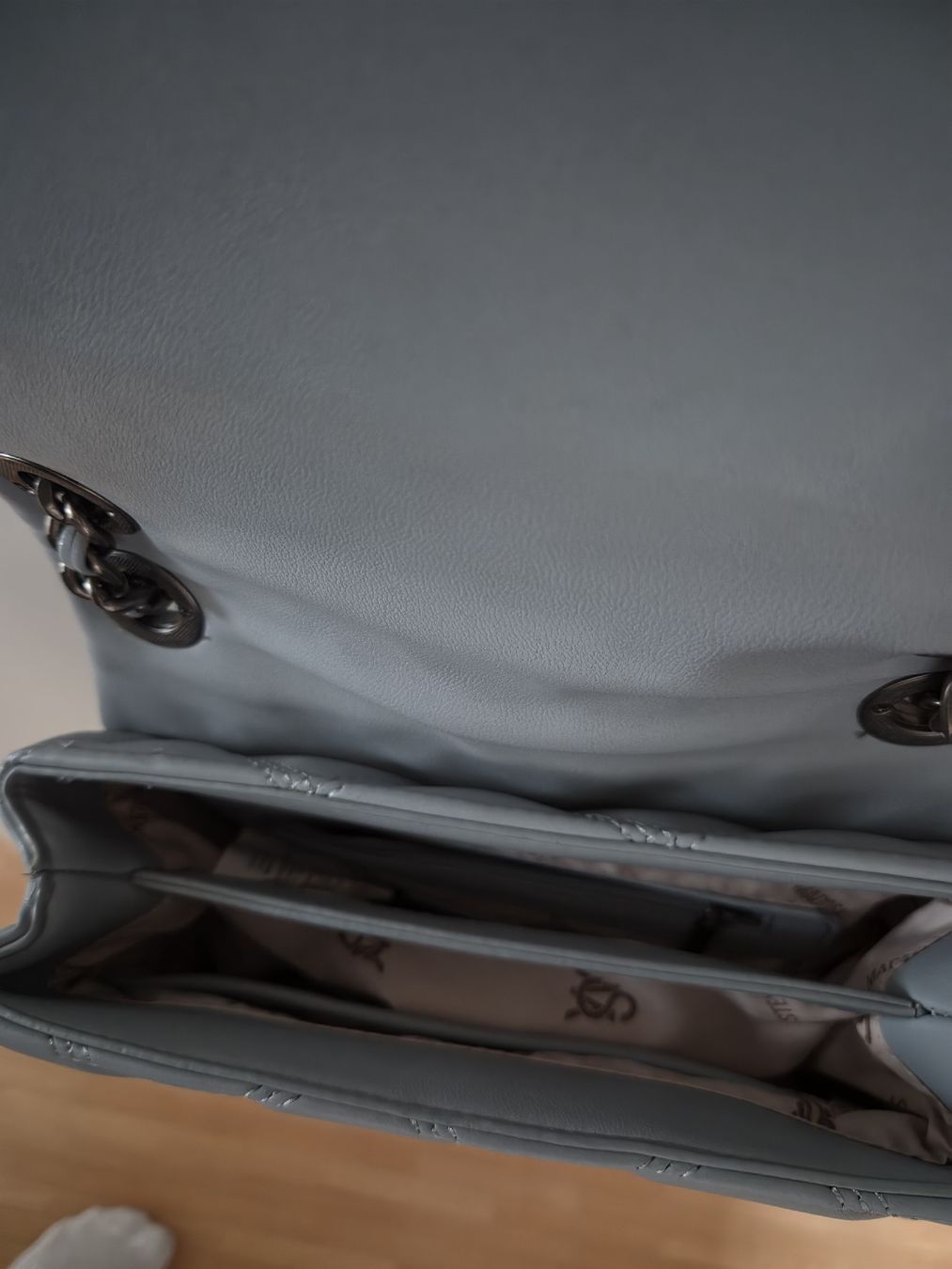 Steve Madden Borse da donna: Steve Madden Handtasche hellblau gesteppt wenig gebraucht – Nuovo (secondo la descrizione) da Romanshorn venduto da Hadrenalin 4