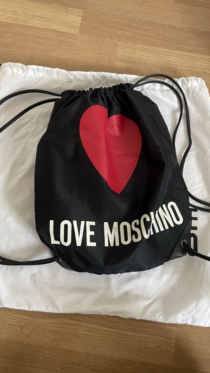 Moschino Zaini: Love Moschino Turnsack – Usato da Zürich venduto da Tina_aa