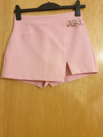 Jupe short, S, Bershka rose, très bon état, polyester