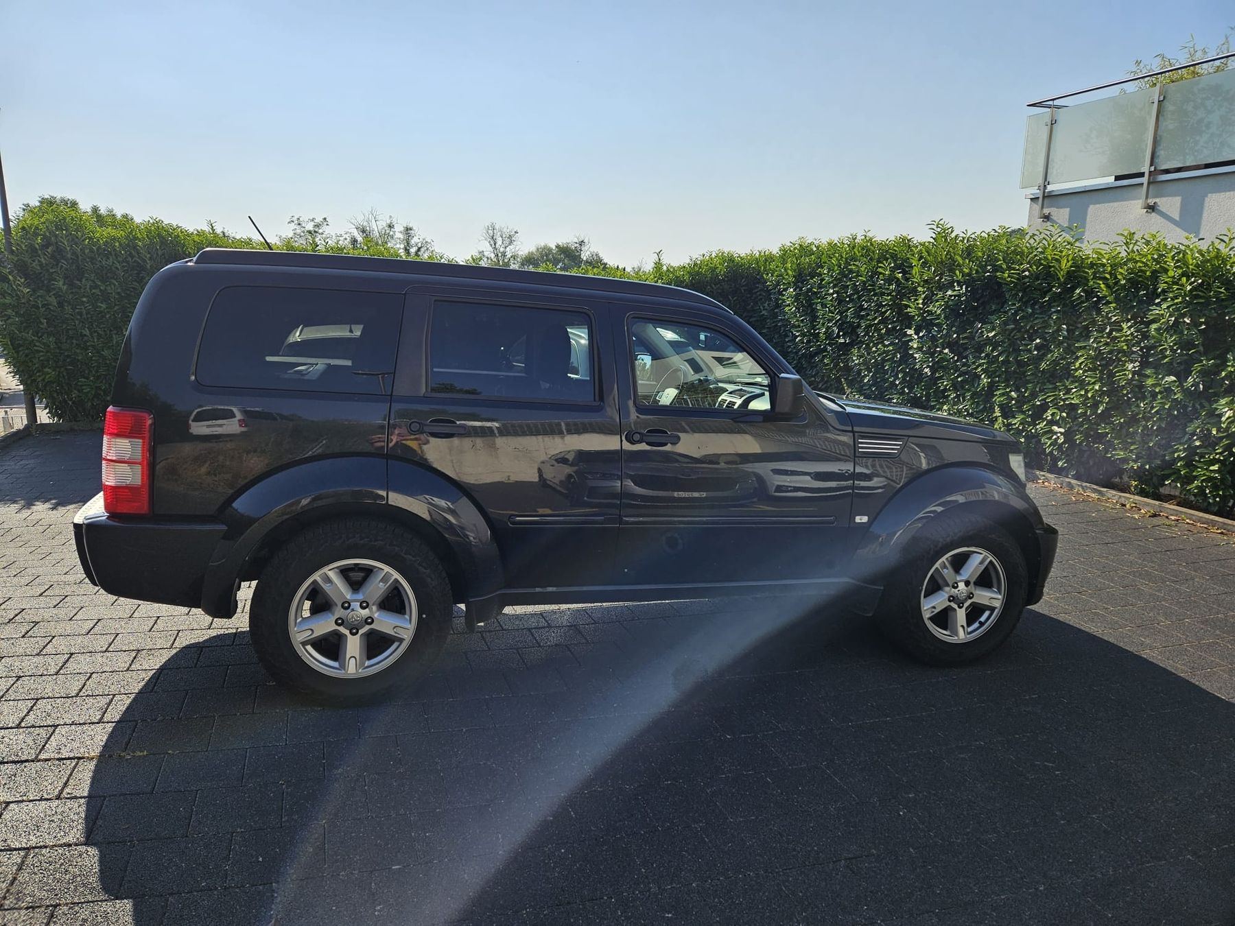 Dodge Autos: DODGE Nitro 3.7 4x4 EXPERTISÉ  – D'occasion à CERNIER par GarageConcept-Car 1