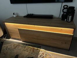 Sideboard mit Beleuchtung: Modern & Chic