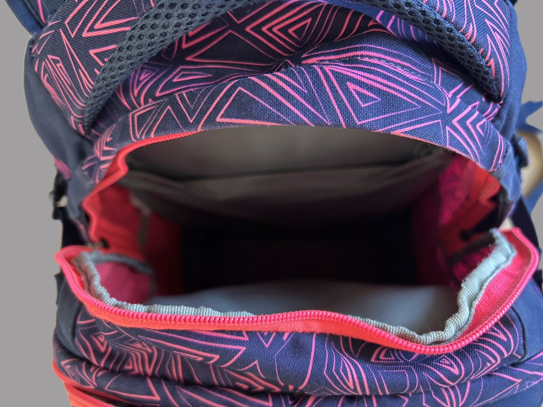 Satch Kindertaschen: Satch Schulrucksack Pink Bermuda – Gebraucht aus Wolfhausen von Mondschii 6